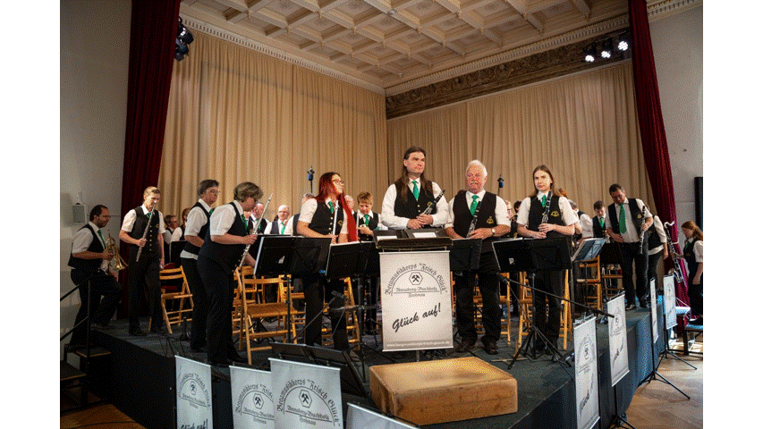 Bild "2024-05-12_Fruehlingskonzert.gif"